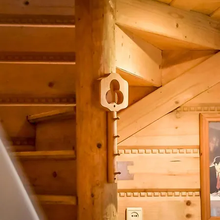 Asta & Pod Tatrami *