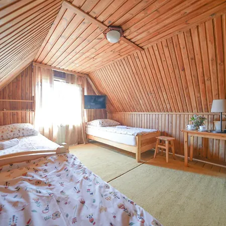 Asta & Pod Tatrami Homestay *